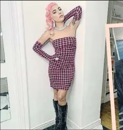  ?? LADYGAGA/INSTAGRAM ?? Lady Gaga i la seva aposta pel rosa