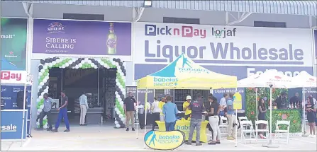  ?? (Pics: Phiwase Phungwayo). ?? The entrance to the Pick n Pay Liquor Wholesale in Matsapha.