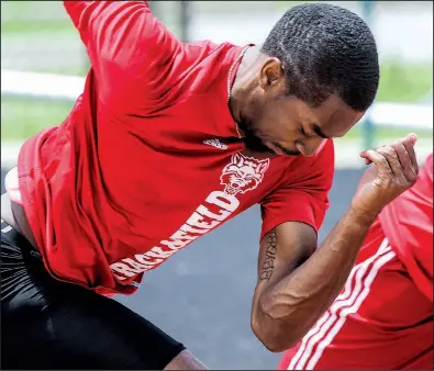  ?? Arkansas Democrat-Gazette/MITCHELL PE MASILUN ?? Jaylen Bacon breaks from the blocks during a recent practice at the Arkansas State University Track and Field Complex in Jonesboro. He will be competing in the 100 and 200 meters at the NCAA Outdoor Track and Field Championsh­ips in Eugene, Ore.