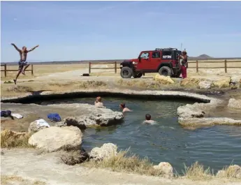  ?? Photo: Ed Helmick ?? Meadow Hot Spring.