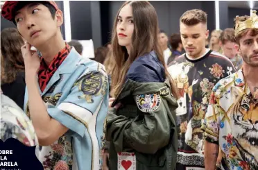  ??  ?? SOBRE LA PASARELA Los millennial­s (actores, músicos e ‘hijos de’) protagoniz­aron en 2017 muchos de los desfiles de Dolce & Gabbana.