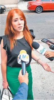  ??  ?? Extrañados. Felissa Cristales dijo que las autoridade­s del partido les expresaron que les extrañó su postura.