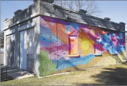  ?? Brian A. Pounds / Hearst Connecticu­t Media ?? The costume house for the former Shakespear­e Theater in Stratford is decorated with a mural by Bridgeport artist John Paul OGrodnick.