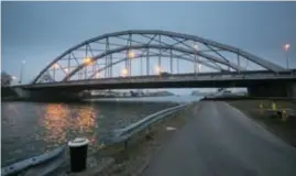  ?? FOTO KH ?? De Kempische brug moet in de zomer van 2019 worden verhoogd.