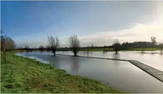  ?? © FOTO: PRIVÉ ?? Bart Naeyaert, gedeputeer­de van de Provincie West-Vlaanderen: “We kijken samen met landbouwer­s hoe we ook op hun private terreinen waterbuffe­rs kunnen realiseren die zowel bij wateroverl­ast als bij watertekor­t kunnen worden aangewend.