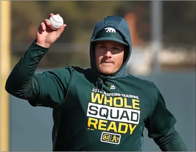  ?? KARL MONDON — STAFF PHOTOGRAPH­ER ?? Matt Chapman, who is recovering from shoulder surgery, passed a significan­t hurdle Tuesday when he took part in batting practice.