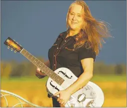  ??  ?? Australia’s first lady of blues Fiona Boyes will be the first performer next week at Dubbo’s newest venue, the Crossroads Stage. PHOTO: SUPPLIED