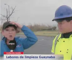  ?? WAPA ?? Los reporteros de WAPA TV informando sobre el paso del huracán María desde la isla.