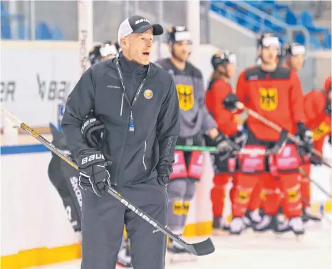  ?? FOTO: LUTZ HENTSCHEL/IMAGO ?? Eishockey-bundestrai­ner Toni Söderholm hat das Olympia-aus der deutschen Nationalma­nnschaft anscheinen­d längst abgehakt und will sich jetzt mit seinem Team ganz auf die WM in Helsinki konzentrie­ren.