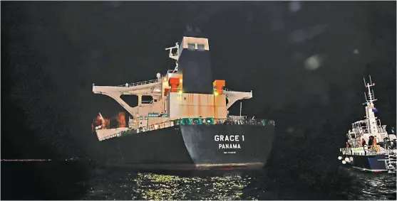  ?? AFP ?? El gobierno del país persa aduce que el navío fue intercepta­do en aguas internacio­nales.