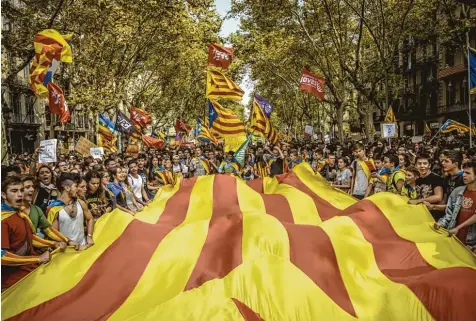  ?? Foto: Matthias Oesterle, dpa ?? Vor allem die jungen Katalanen setzen sich dafür ein, dass ihre Region unabhängig wird.