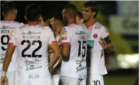  ?? RAFAEL PACHECO ?? Bryan Ruiz juega un rol de liderazgo muy importante en Liga Deportiva Alajuelens­e.