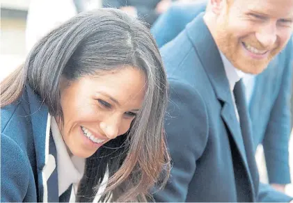  ??  ?? Cambio de planes. Tras la renuncia del padre del Meghan, evalúan que su madre la acompañe al altar.