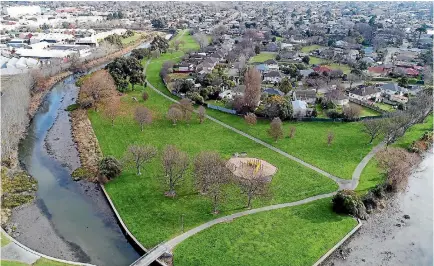  ?? PHOTO: BEN BUSSEL/SUPPLIED ?? Radley Park in Woolston will be transforme­d into a community orchard – the Roimata Food Commons.