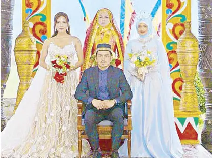  ??  ?? With (from left) Andrea Torres as Ismael's Christian wife Diane, Alice Dixson and Bianca Umali as the Muslim wives Amirah and Farrah, respective­ly.