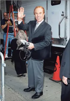  ?? John Lamparski / TNS ?? Alan Kalter visits “Late Show With David Letterman” at Ed Sullivan Theater on May 20, 2015, in New York City.