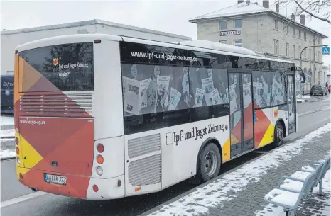  ?? ARCHIVFOTO: GÄSS ?? Mit dem Bus von einem Ort zum nächsten zu kommen, ist auf der Ostalb manchmal nicht ganz einfach. Gabriele Feile hat es erlebt.