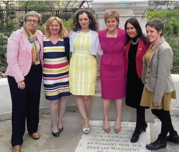  ??  ?? United front Margaret Ferrier MP (second from right) with Nicola Sturgeon and other politician­s who are backing a remain vote in the EU referendum