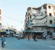  ??  ?? A heavily damaged building is seen in Idlib, in northweste­rn Syria.