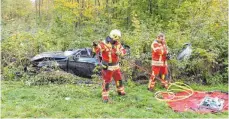  ?? FOTO: THOMAS HECKMANN ?? Das verunglück­te Auto bei Amstetten.