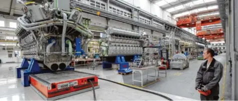  ?? Foto: Silvio Wyszengrad ?? Das Großmotore­n- und Maschinenb­auunterneh­men MAN Diesel & Turbo will sparen und baut Stellen ab. Unser Bild entstand im Werk Augsburg.