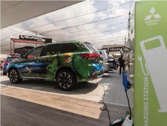  ?? JOSE CORDERO ?? Vehículos híbridos,100% eléctricos y algunos fabricados con materiales reciclable­s son parte de la oferta de Expomóvil 2019.