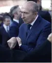  ?? (Photos AFP) ?? Alexandre Benalla est sur la sellette, après qu’il ait été identifié sur une vidéo le montrant en train de frapper un homme à terre avec un casque de policier. Gérard Collomb a saisi l’IGPN.