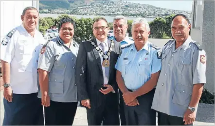  ??  ?? Shades of blue: Attending a future police leaders course at the Royal New Zealand Police College were, from left, superinten­dent Pati Taulapapa from Samoa, deputy commission­er Atelaite Soakai from Tonga, mayor Nick Leggett, New Zealand police inspector...