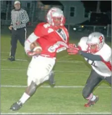  ?? File photo by Steve Sherman ?? The Warriors’ offense struggled at times last Saturday at Lower Moreland without standout running back Donte Simmons, seen here in the win at home over Pennington.