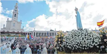  ?? FOTO: AFP ?? Fátima im Papstfiebe­r: So war das schon im Mai 2010, als Franziskus’ Vorgänger Benedikt zu Gast war.