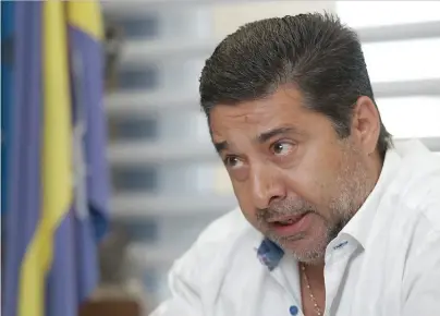  ?? S. aznarez ?? angelici niega favoritism­os: “No se puede dudar de la honestidad de los árbitros”