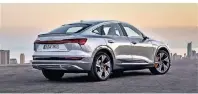  ?? FOTO: AUDI AG/DPA-TMN ?? Der Audi E-Tron ist ein Elektroaut­o mit Crossover-Karosserie.