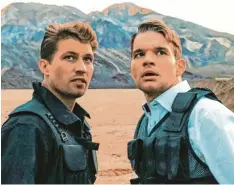  ?? Fotos: Corneliusf­ilms (1), Thorsten Jordan (1) ?? Die Schauspiel­er Raúl Richter (links) und Tobias Schenke jagen in „Mission Indestruct­ible 2“den Bösewicht Saltfinger.