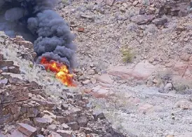  ?? AP ?? Photo shows the site of a helicopter crash in the Grand Canyon on Sunday.