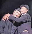  ?? FOTO: ILJA MESS ?? Estragon (Peter Posniak) und Wladimir (Andreas Haase) warten auf Godot.