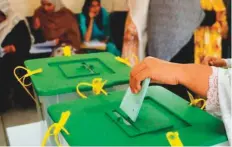  ?? AFP ?? The use of electronic voting machines in the next general ■
elections in Pakistan will be discussed at meetings today