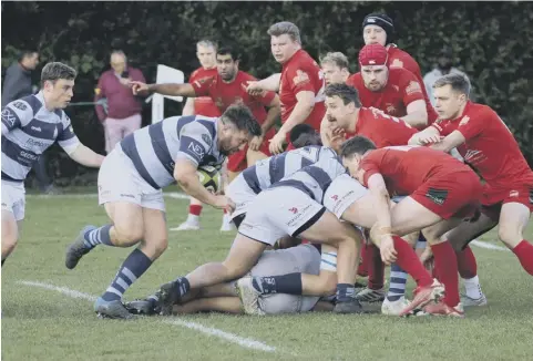  ?? Picture: Alison Tanner ?? Josh Brown with the ball, supported by Ciaran Johnston, in Chichester’s clash with London Welsh