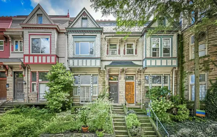  ?? Linda Edleman ?? An attached row house in the Alpha Terrace section of East Liberty sold for $262,000 in March 2019.