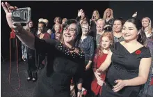  ?? CLIFFORD SKARSTEDT EXAMINER ?? Nominee Sofie Andreou takes a selfie during the inaugural Peterborou­gh-Kawartha Women's Leadership Awards event on Saturday at Showplace Performanc­e Centre in Peterborou­gh.