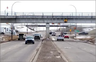  ?? NEWS PHOTO BRENDAN MILLER ?? Work begins today on two Trans-Canada bridges that cross Box Springs Road, however traffic delays are expected to be minor.