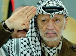  ??  ?? Nobel Yasser Arafat fu anche insignito del premio per l’impegno per la pace Ha fondato l’Olp, di cui è stato leader