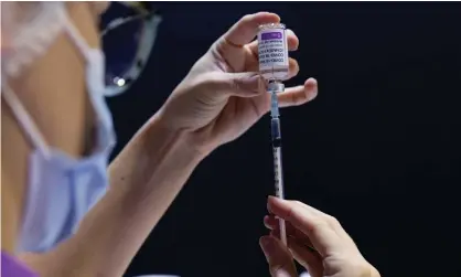  ?? Photograph: Richard Wainwright/AAP ?? Australia’s percentage of people unwilling to get Covid vaccinatio­ns remains stable at 11.7%, according to the latest figures, while the proportion of unsure people rose slightly from 9.8% to 8.6% over a fortnight.