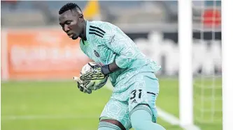  ?? | GERHARD DURAAN BackpagePi­x ?? WILL Richard Ofori return as Pirates’ number one between the sticks tonight?