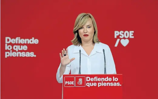  ?? JUAN CARLOS HIDALGO/EFE ?? La portavoz del PSOE, Pilar Alegría, ayer en una comparecen­cia en el la sede de su formación.