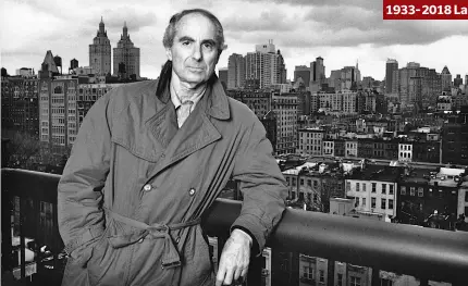  ??  ?? Philip Roth ritratto a New York, la città in cui è scomparso