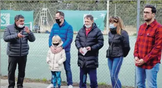  ??  ?? GàD B. Massines, P. Poncelet, J. Joubert, Odile Tetart et J. Hugues Génis