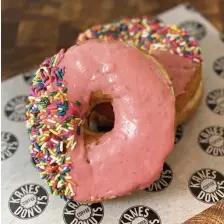  ?? PHOTO cOURTESY KANE’S dONUTS ?? SWEET IDEA: As part of Bakes for Breast Cancer, Kane’s Donuts is offering a special frosted strawberry doughnut, with proceeds going to the cause.