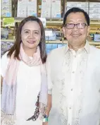  ??  ?? Pasig City OIC and city administra­tor Dianeth Valencia and barangay chairman Engracio Santiago.