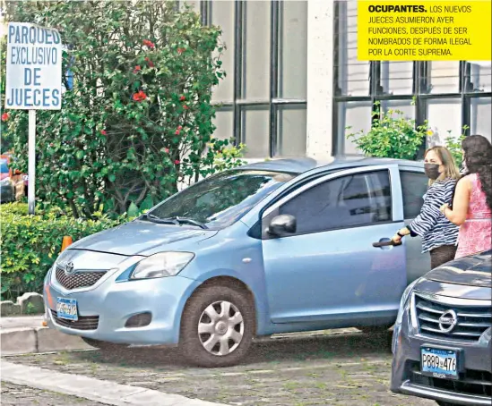  ?? ?? OCUPANTES. LOS NUEVOS JUECES ASUMIERON AYER FUNCIONES, DESPUÉS DE SER NOMBRADOS DE FORMA ILEGAL POR LA CORTE SUPREMA.