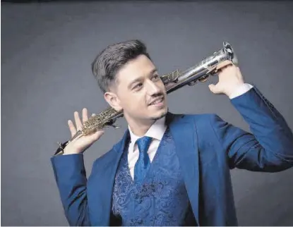  ?? EL PERIÓDICO ?? Juventud Ismael Arroyo, joven saxofonist­a natural de Navalvilla­r de Pela. ▷